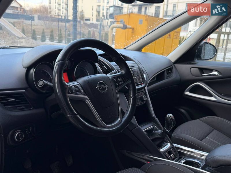 Микровэн Opel Zafira 2014 в Львове