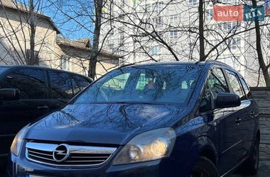 Минивэн Opel Zafira 2010 в Ивано-Франковске