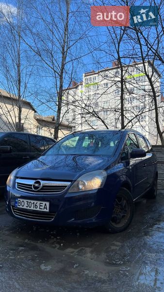 Opel Zafira 2010 Opel Zafira 2010