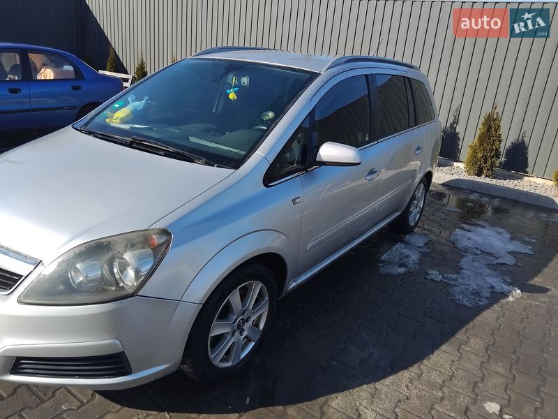 Opel Zafira 2005
