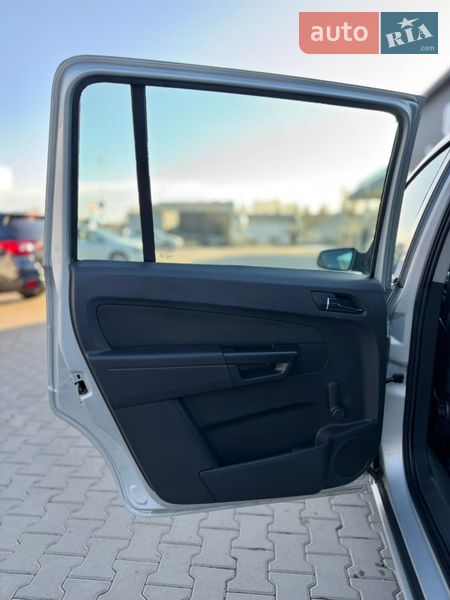 Минивэн Opel Zafira 2009 в Владимире