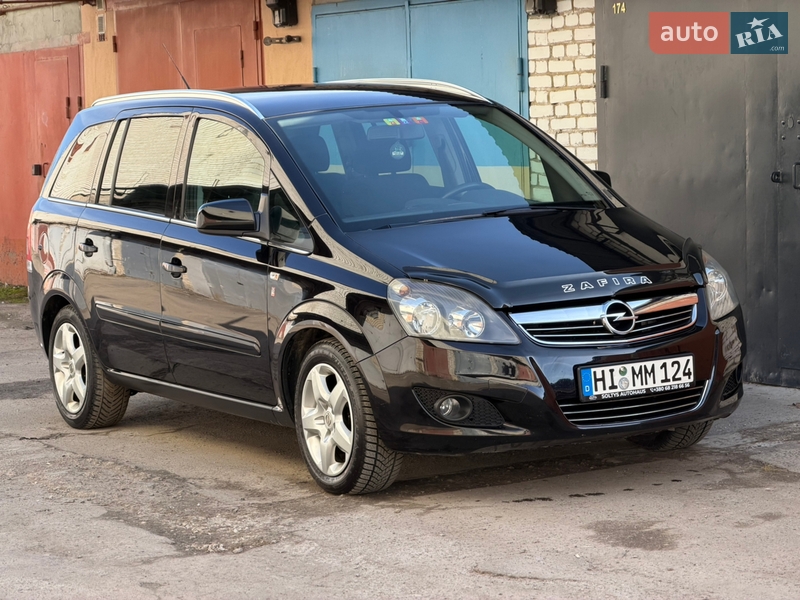 Opel Zafira 2011