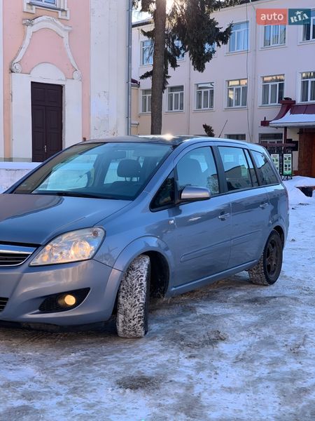 Минивэн Opel Zafira 2009 в Кременце
