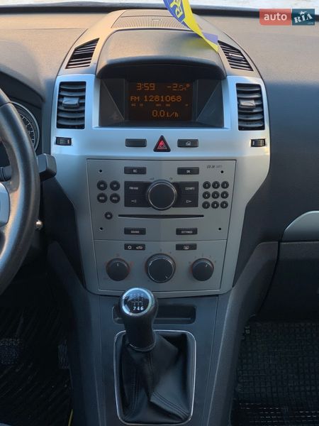 Минивэн Opel Zafira 2009 в Кременце