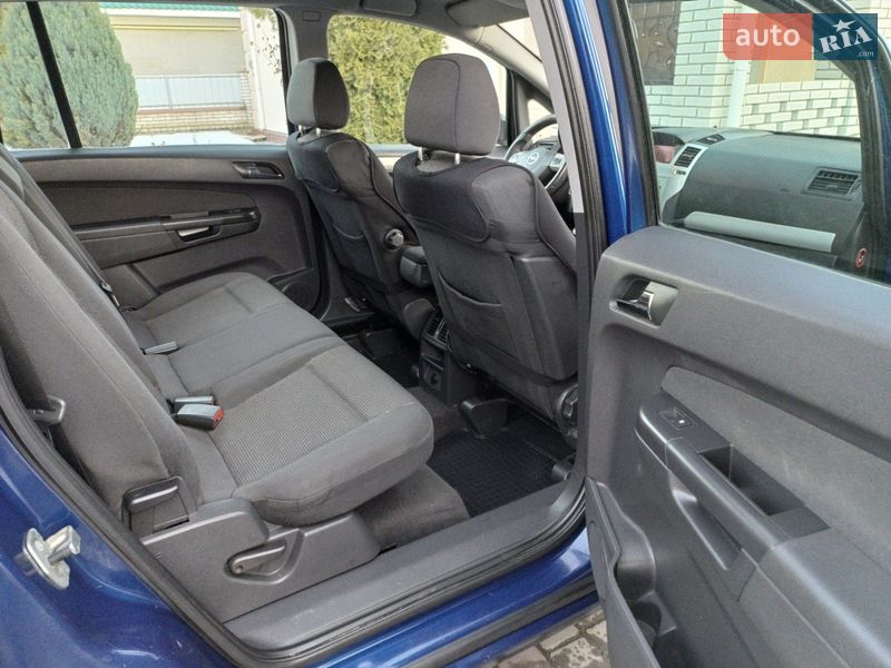 Минивэн Opel Zafira 2008 в Умани