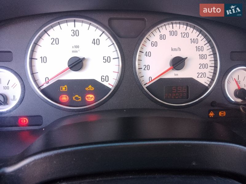 Минивэн Opel Zafira 2002 в Виноградове