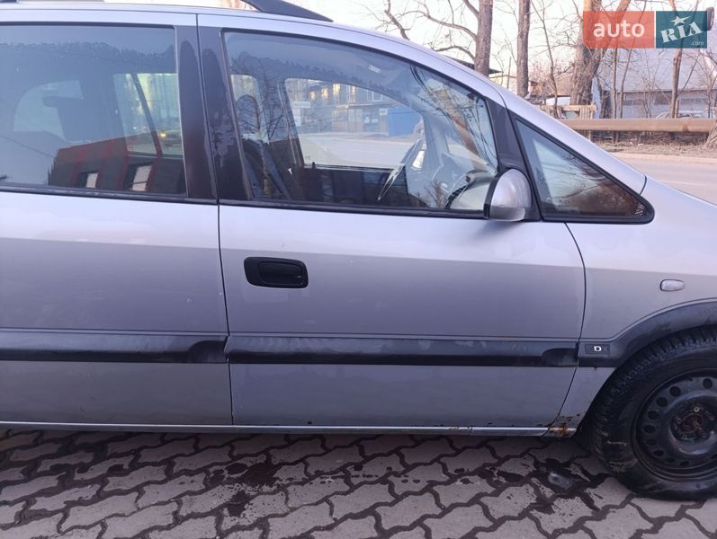 Минивэн Opel Zafira 2000 в Черновцах фото 4 Минивэн Opel Zafira 2000 в Черновцах