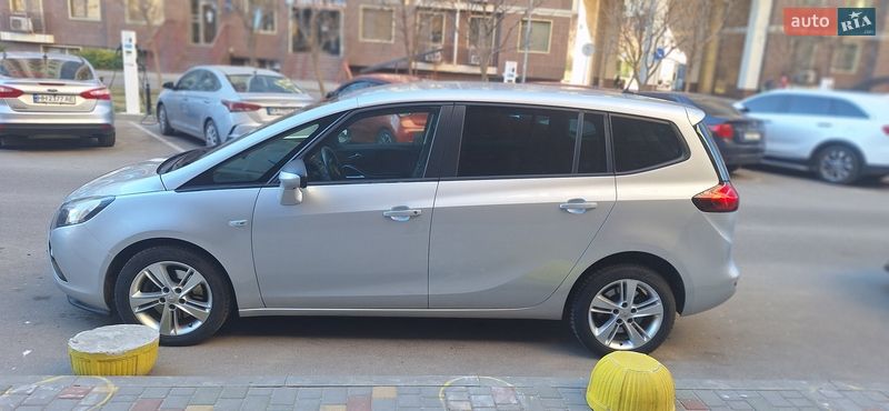 Микровэн Opel Zafira 2015 в Одессе