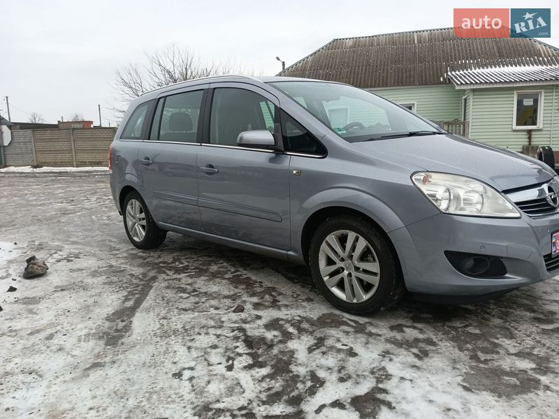 Минивэн Opel Zafira 2009 в Прилуках