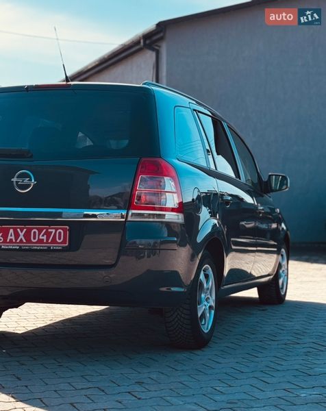 Минивэн Opel Zafira 2012 в Звягеле
