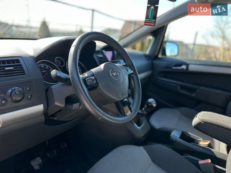 Мінівен Opel Zafira 2012 в Вінниці