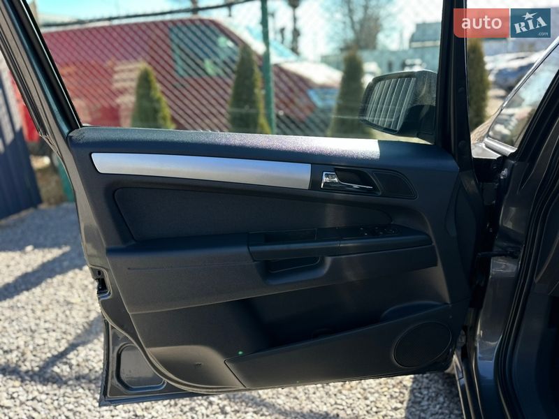 Мінівен Opel Zafira 2012 в Вінниці