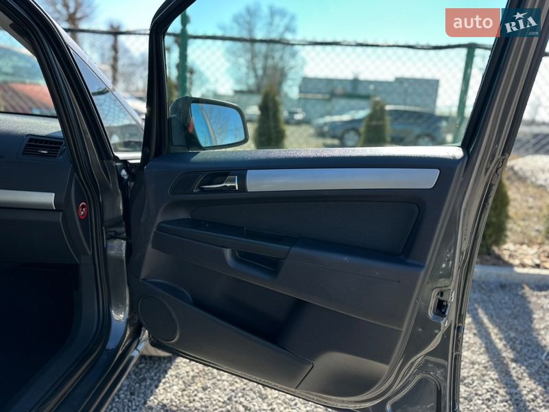 Мінівен Opel Zafira 2012 в Вінниці