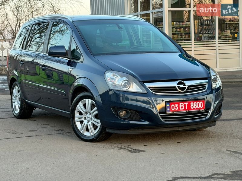 Минивэн Opel Zafira 2011 в Лубнах