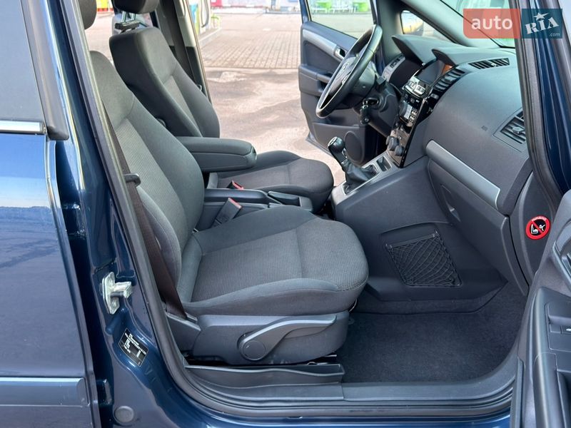Минивэн Opel Zafira 2011 в Лубнах