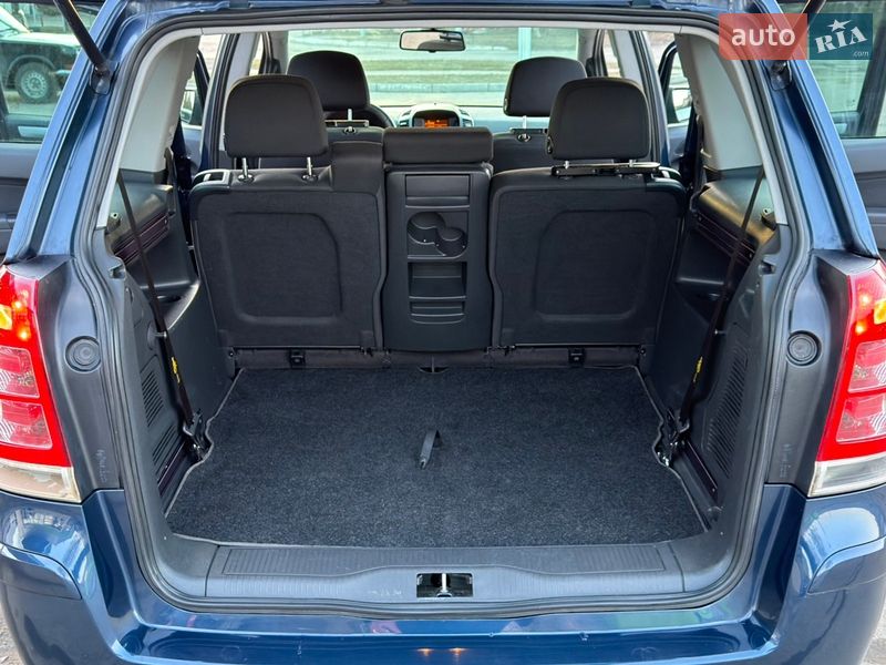 Минивэн Opel Zafira 2011 в Лубнах