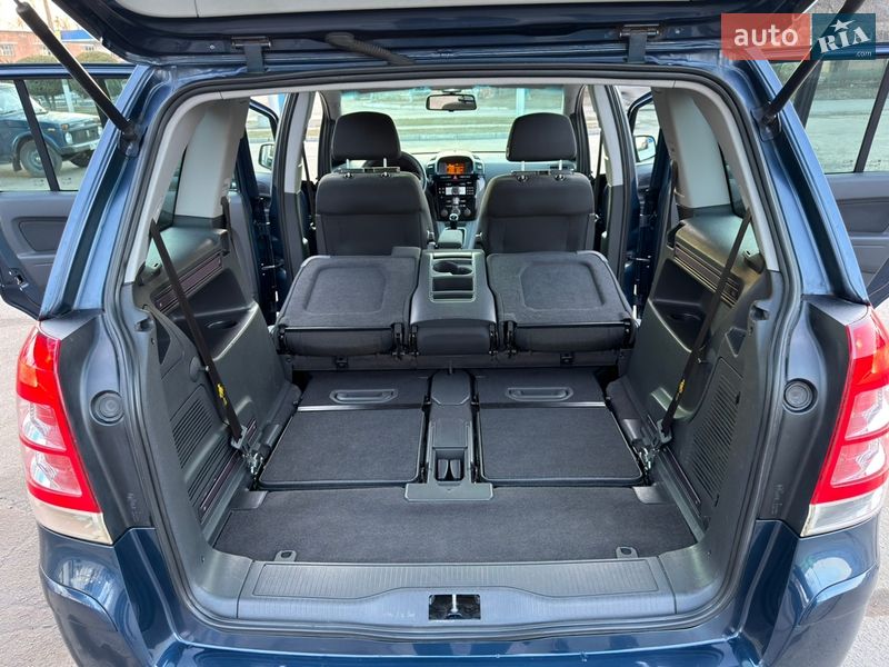 Минивэн Opel Zafira 2011 в Лубнах