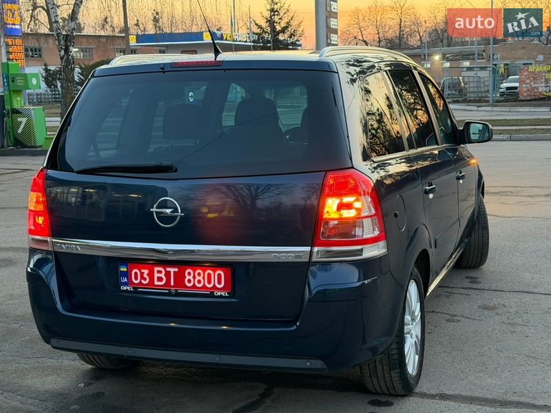 Минивэн Opel Zafira 2011 в Лубнах