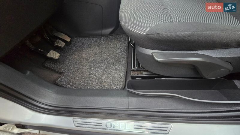 Минивэн Opel Zafira 2010 в Трускавце