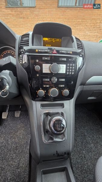 Минивэн Opel Zafira 2010 в Трускавце