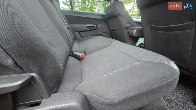 Минивэн Opel Zafira 2010 в Трускавце