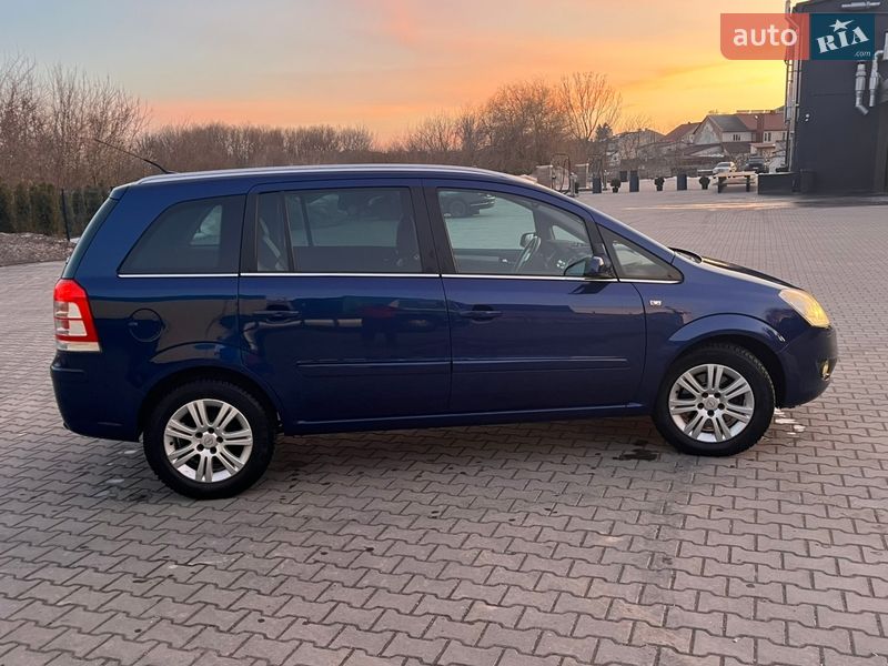 Минивэн Opel Zafira 2008 в Тернополе