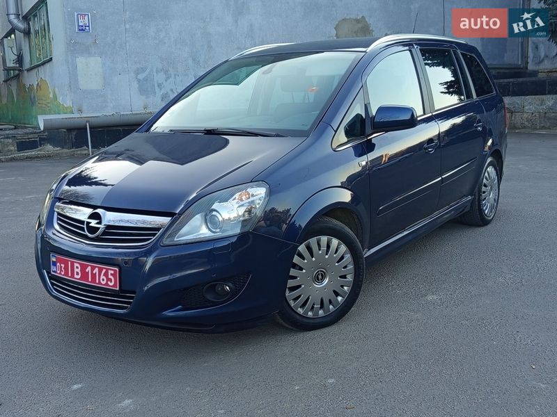 Минивэн Opel Zafira 2012 в Ровно
