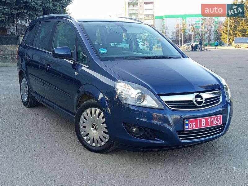 Минивэн Opel Zafira 2012 в Ровно