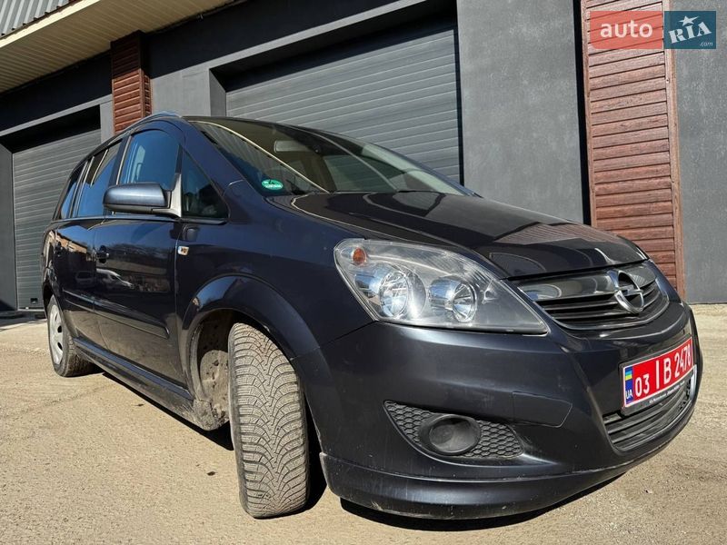 Минивэн Opel Zafira 2009 в Белой Церкви