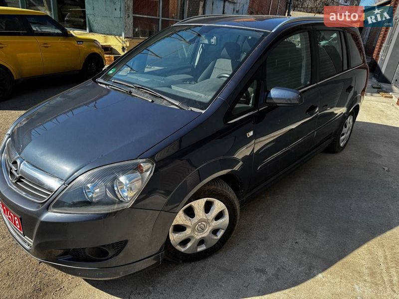 Минивэн Opel Zafira 2009 в Белой Церкви