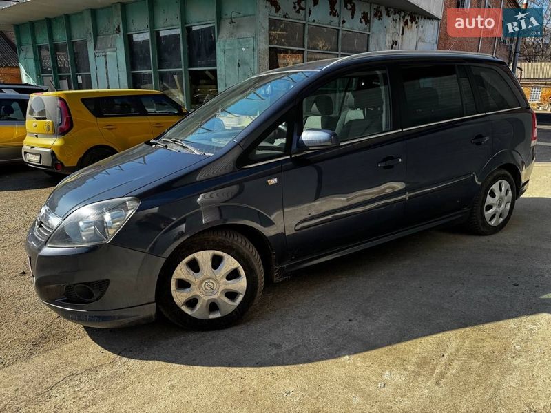 Минивэн Opel Zafira 2009 в Белой Церкви