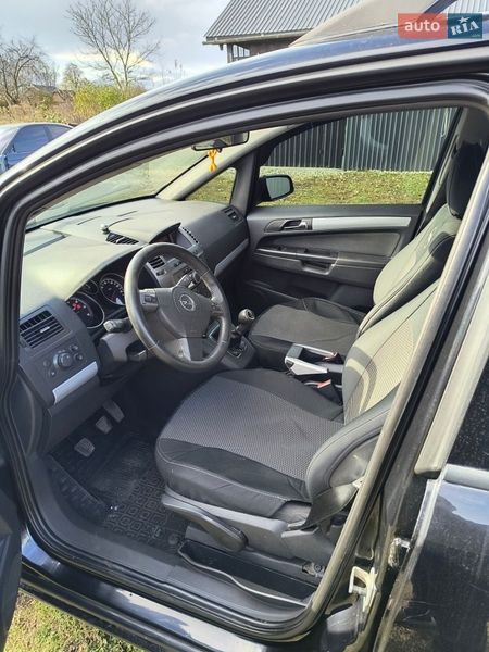 Мінівен Opel Zafira 2006 в Тлумачі