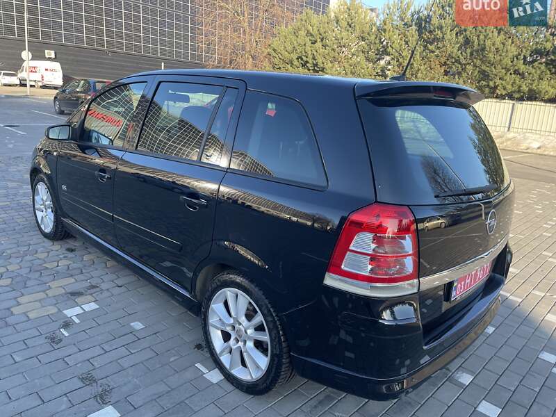 Минивэн Opel Zafira 2009 в Луцке