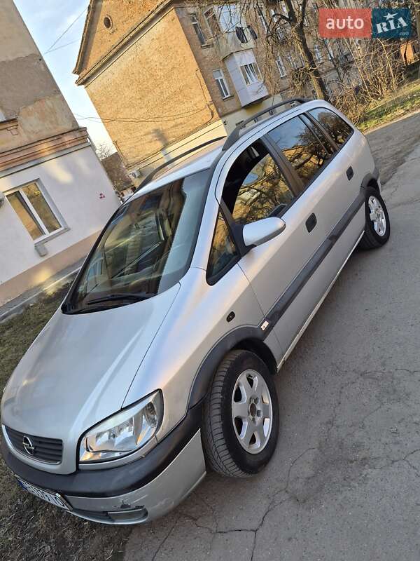 Минивэн Opel Zafira 2001 в Виннице