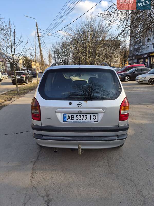 Минивэн Opel Zafira 2001 в Виннице