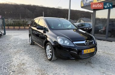 Минивэн Opel Zafira 2010 в Тернополе