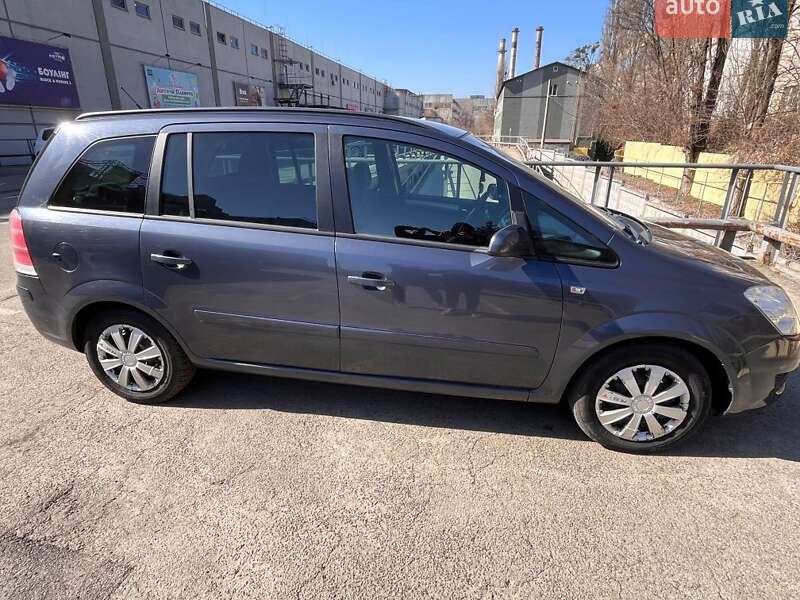 Opel Zafira 2008