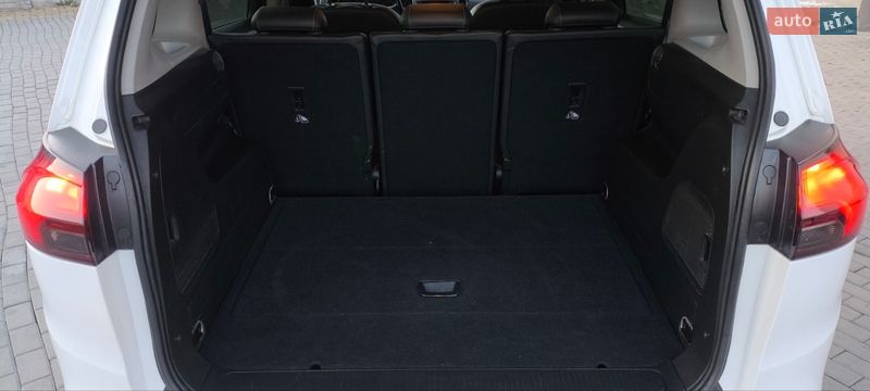Минивэн Opel Zafira 2016 в Мукачево