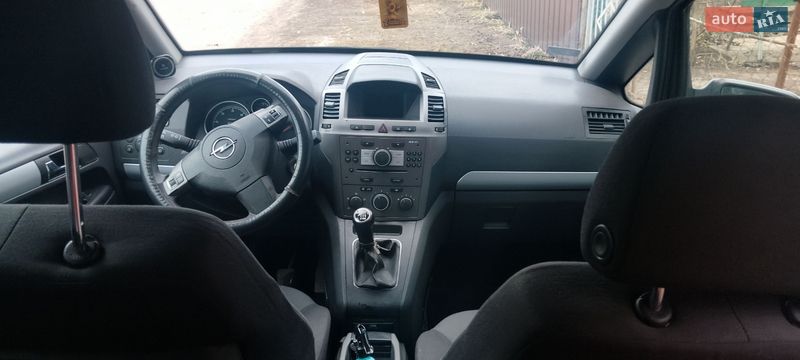 Минивэн Opel Zafira 2006 в Гожулах фото 2 Минивэн Opel Zafira 2006 в Гожулах