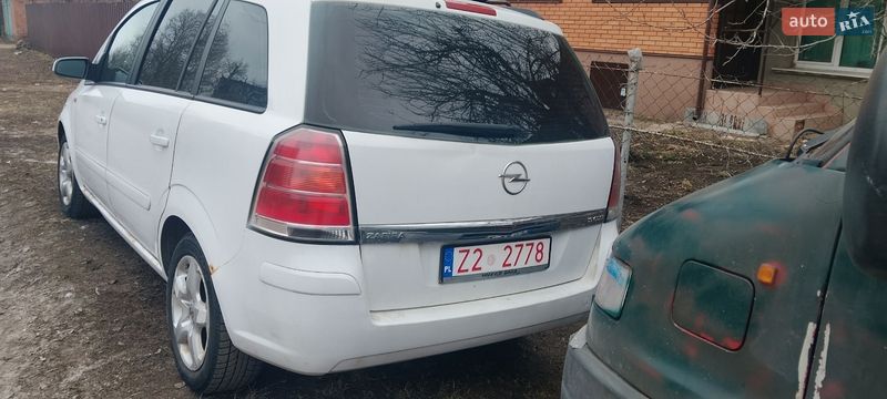 Минивэн Opel Zafira 2006 в Гожулах фото 6 Минивэн Opel Zafira 2006 в Гожулах