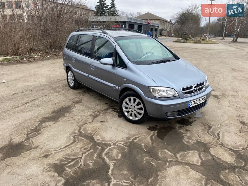 Минивэн Opel Zafira 2004 в Немирове
