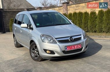 Минивэн Opel Zafira 2011 в Луцке