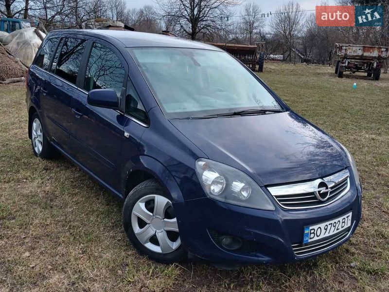 Opel Zafira 2011