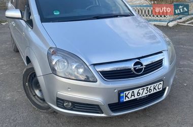 Минивэн Opel Zafira 2007 в Теофиполе