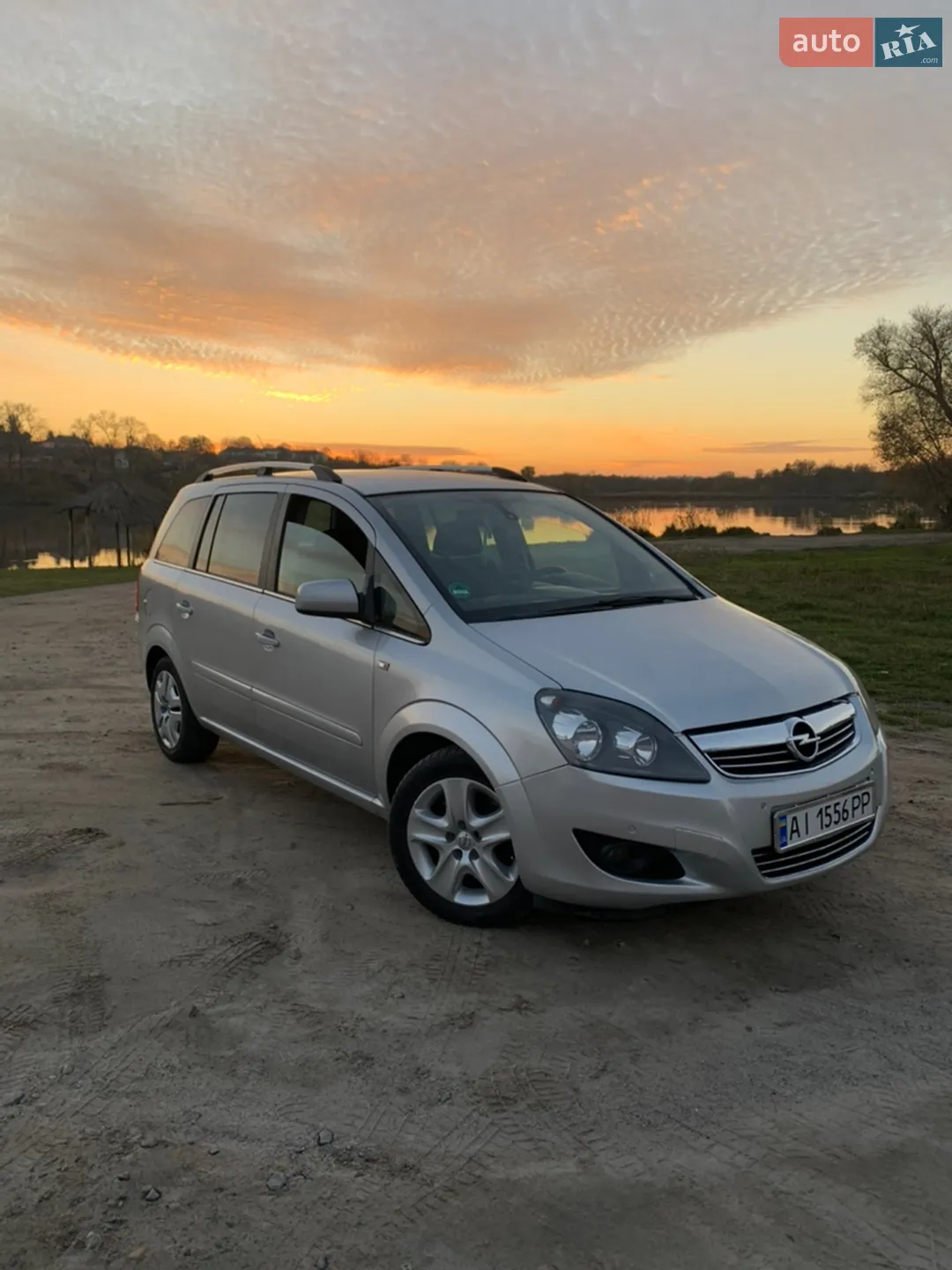 2011 Opel Zafira - фото 1