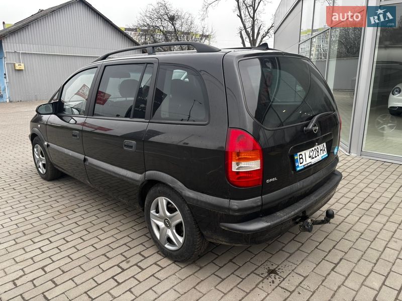 Минивэн Opel Zafira 2000 в Полтаве