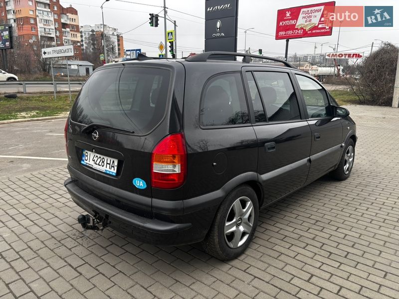 Минивэн Opel Zafira 2000 в Полтаве