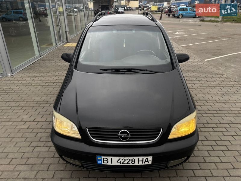 Минивэн Opel Zafira 2000 в Полтаве