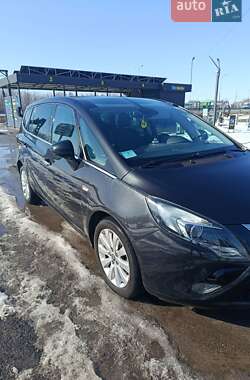 Минивэн Opel Zafira 2012 в Пирятине