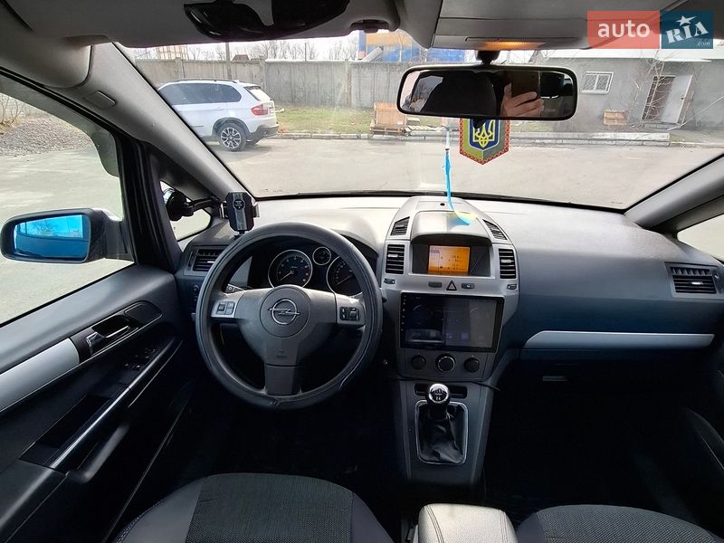 Мінівен Opel Zafira 2007 в Києві